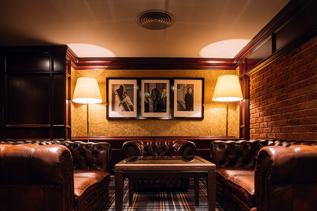 Guest Shiff | Becher's Bar